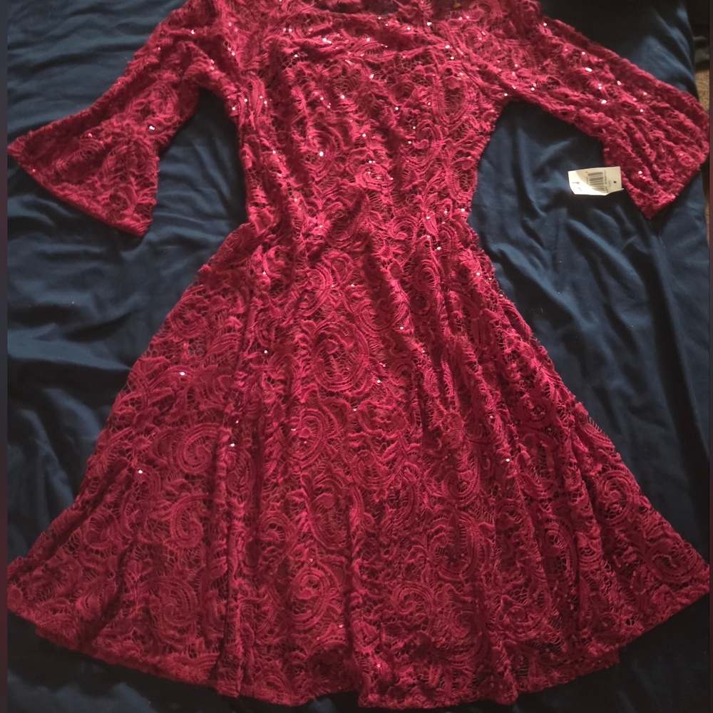 Elegant Red Lace Dress